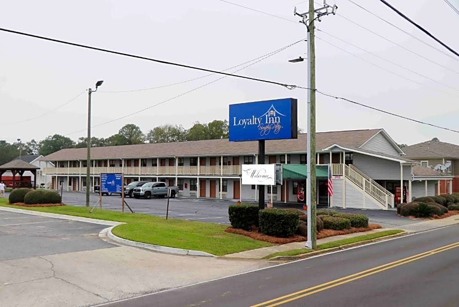 Loyalty Inn Hawkinsville