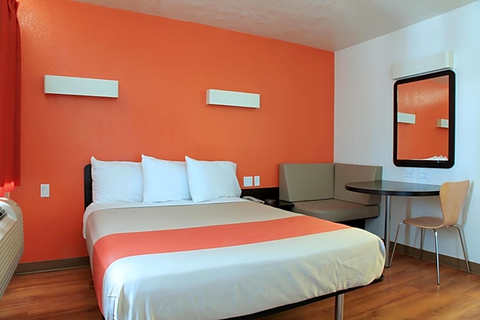 Motel 6 Old town Scottsdale Fashion Square