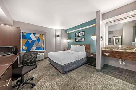 Queen Room - Disability Access/Non-Smoking