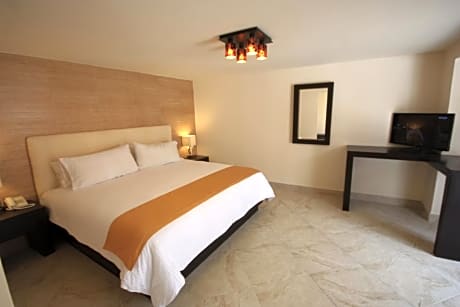Deluxe King Bed