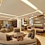 Classic Kameo Hotel & Services Apartment