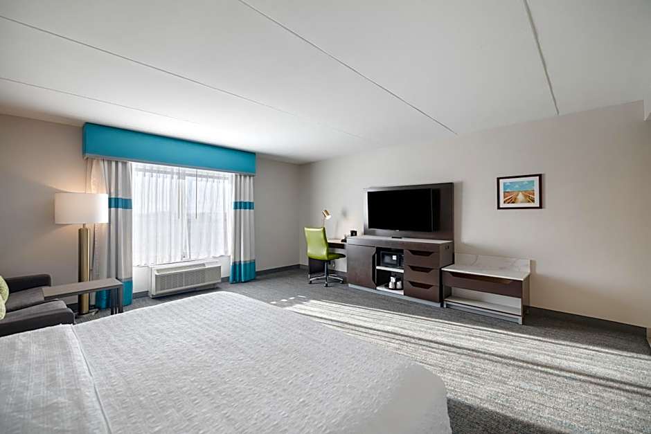 Hampton Inn By Hilton Winnipeg Airport