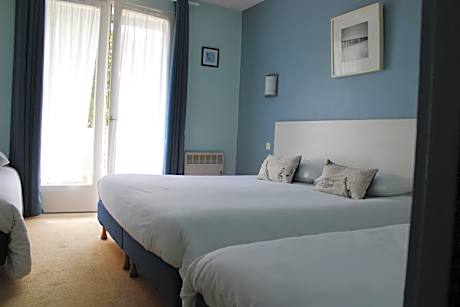 Triple Room with Shower