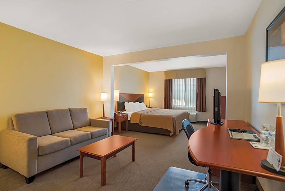 Quality Inn & Suites Chambersburg Northeast