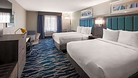 Queen Room with Two Queen Beds with Kitchenette