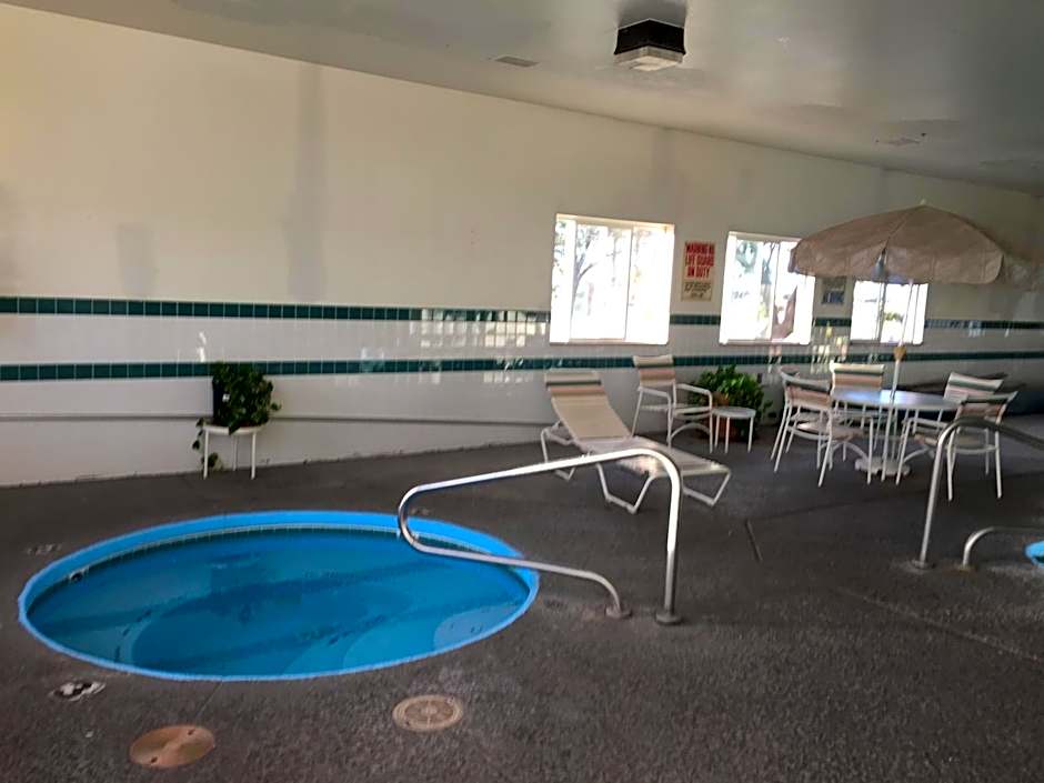 Super 8 by Wyndham Willcox