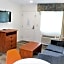 Howard Johnson Suites by Wyndham San Diego Chula Vista/BayFt