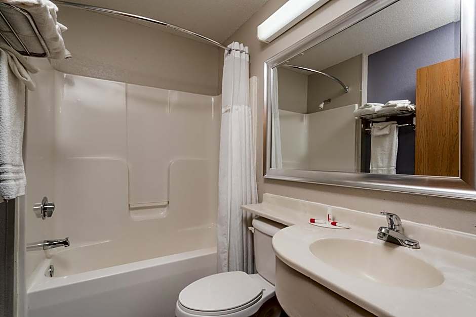Microtel Inn & Suites By Wyndham Springfield