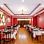 Hotel White Yak