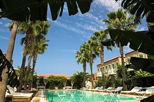 Manastir Alacati Hotel