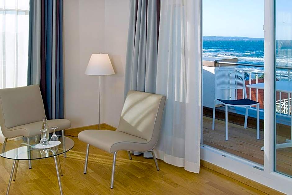 Nymphe Strandhotel & Apartments