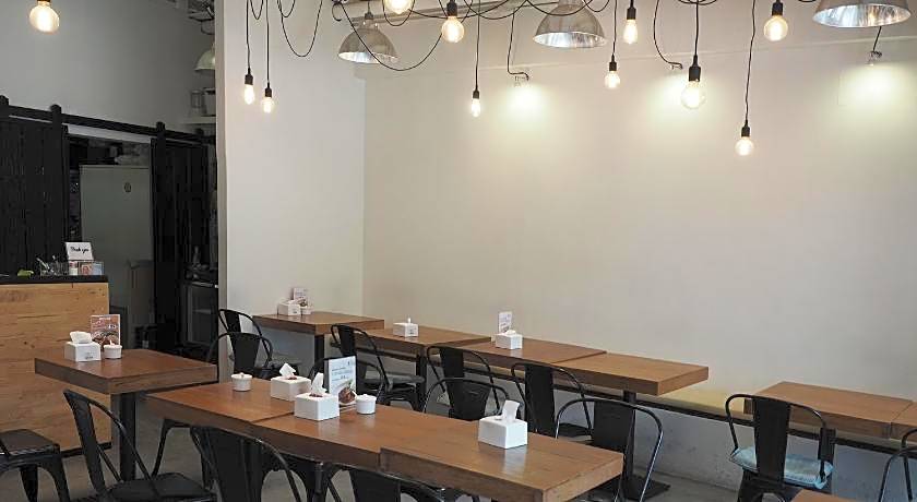 3 Howw Hostel at Sukhumvit 21