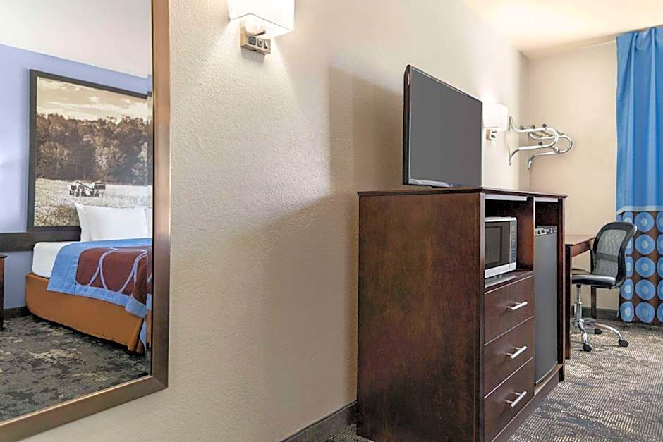 Super 8 by Wyndham Columbus/Edinburgh