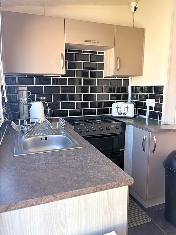 WillowWay168, Tranquility Family Home