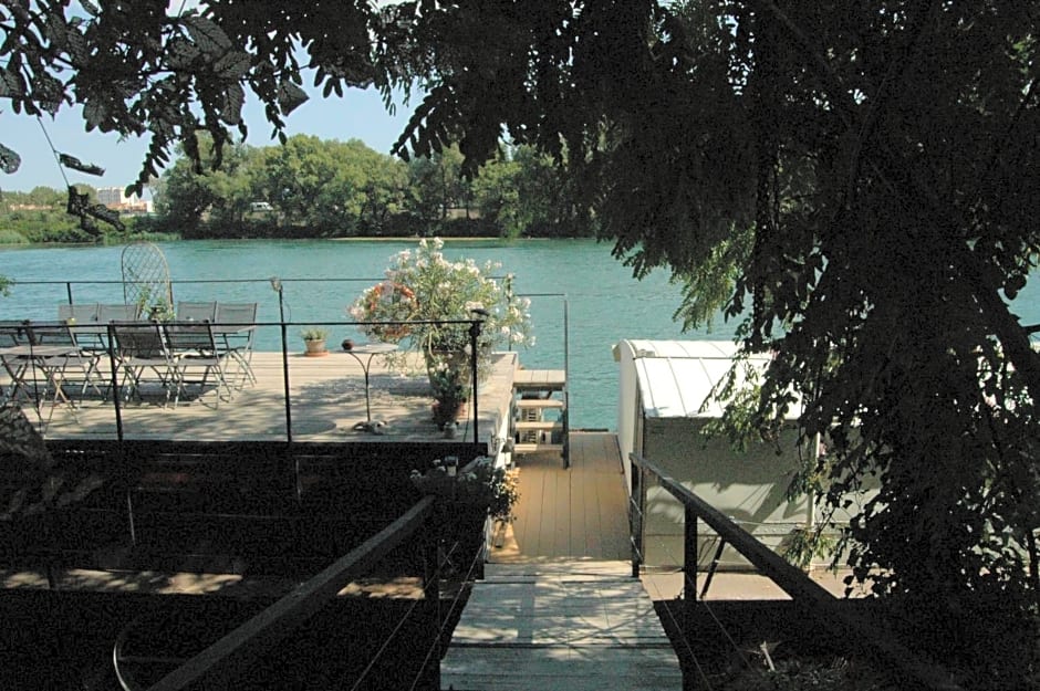 Péniche Espoir bulle