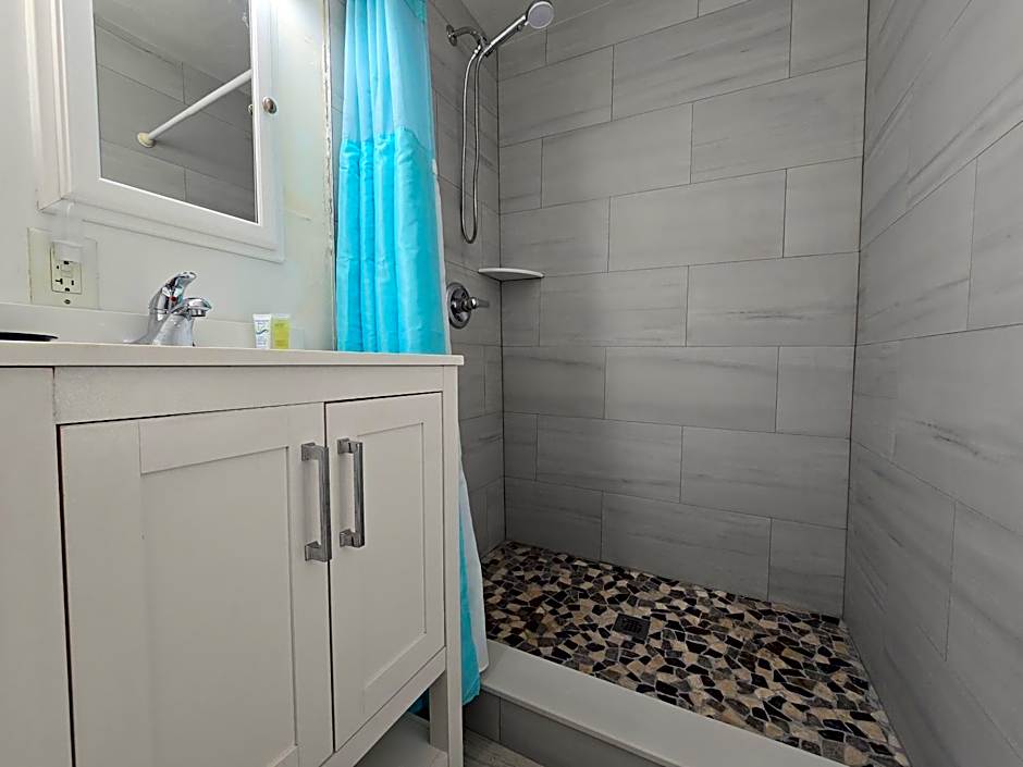 Oceanfront Sea Scape Motel