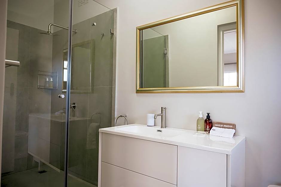 Rozenburg Guest House
