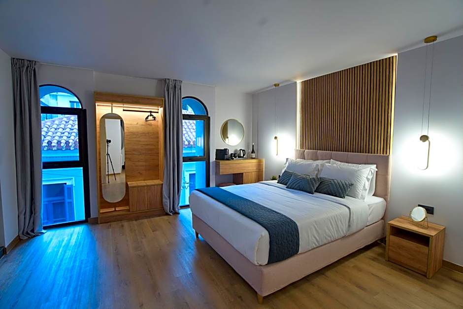 CITYLUXE Suites & Rooms