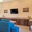 Downtown Hollywood Gardens Inn & Suites