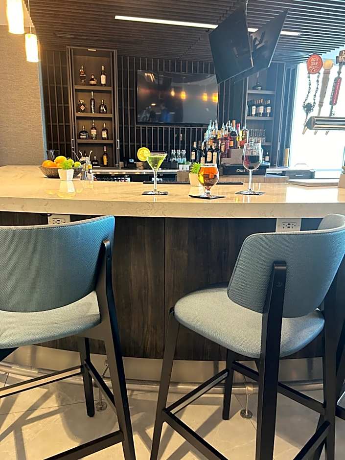 Cambria Hotel Niagara Falls