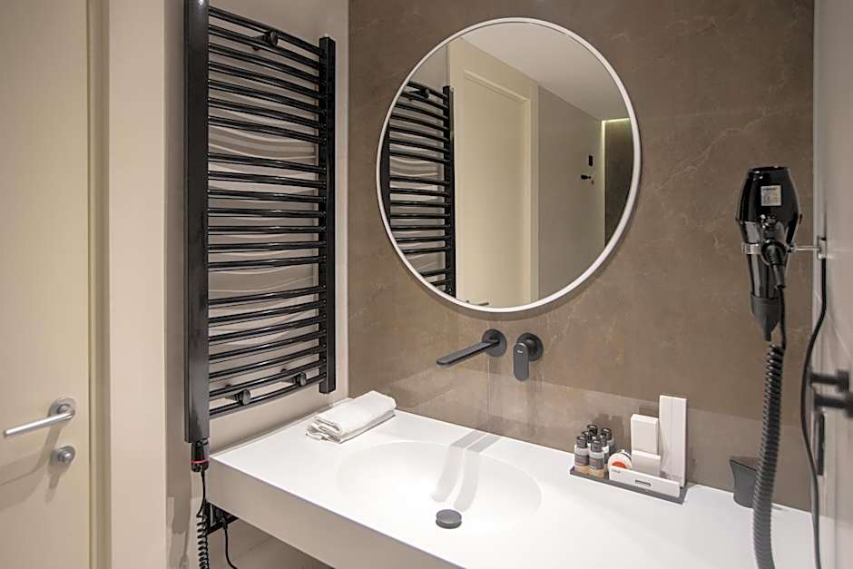 Hotel Elisa Tirana, Affiliated by Melia