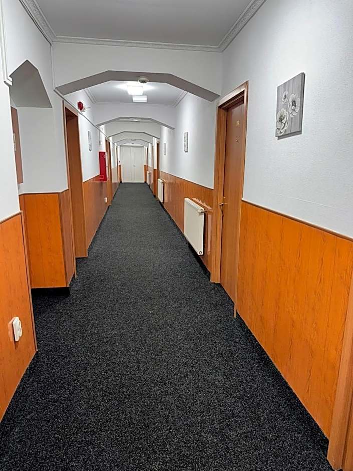Foto 1 di 10 di 1 Double Bed or 2 Beds