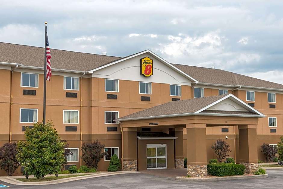 Super 8 by Wyndham St Robert Ft Leonard Wood Area