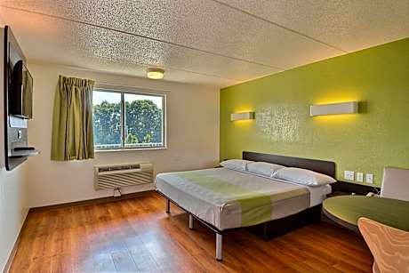Motel 6-Danvers, MA - Boston North