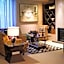 Phoenix Hotel by HHG