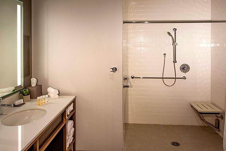 Hilton Garden Inn Redmond Town Center, WA