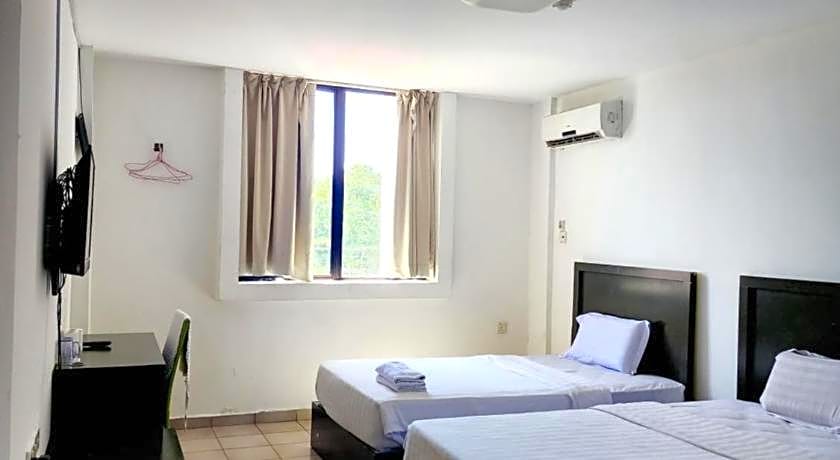 Y Hotel