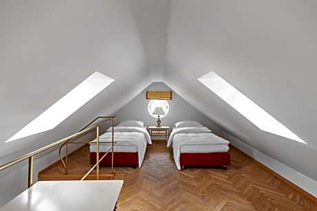 Maisonette with City View