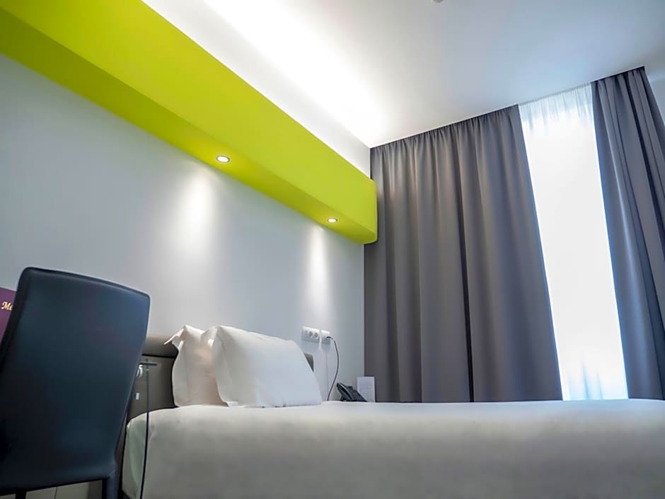 Loto Business Hotel