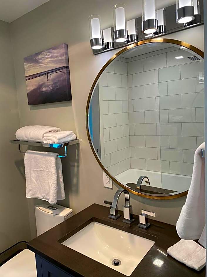 Lakefront Bubbles & Beach