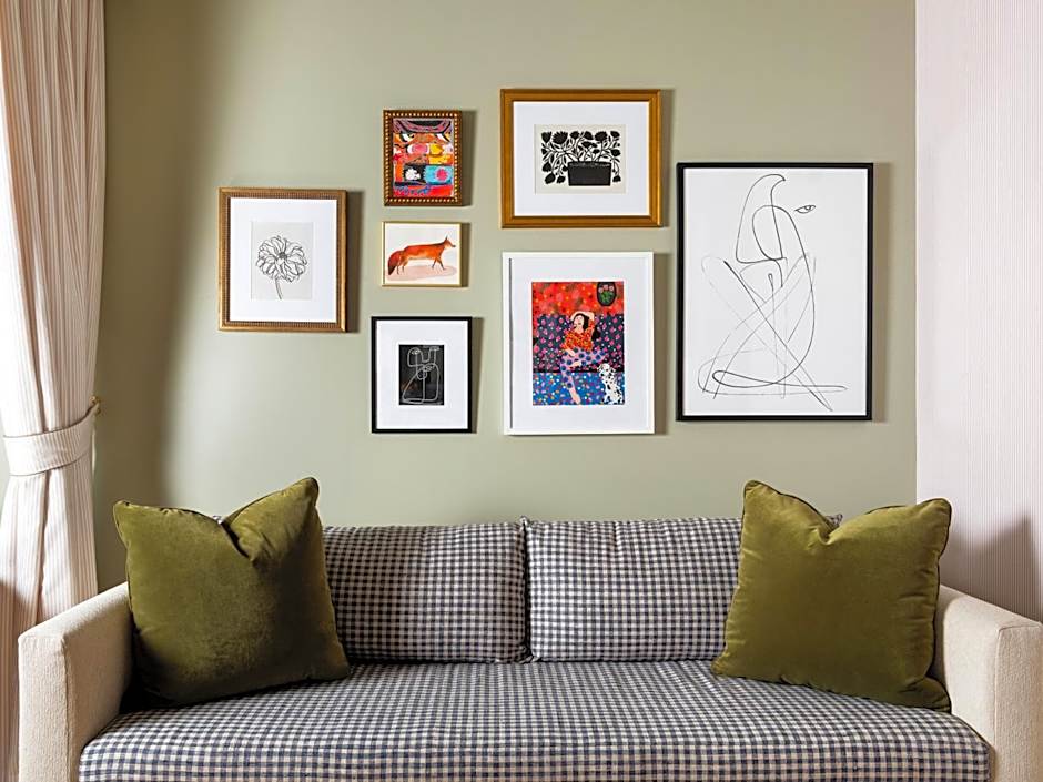 Palihouse Hyde Park Village