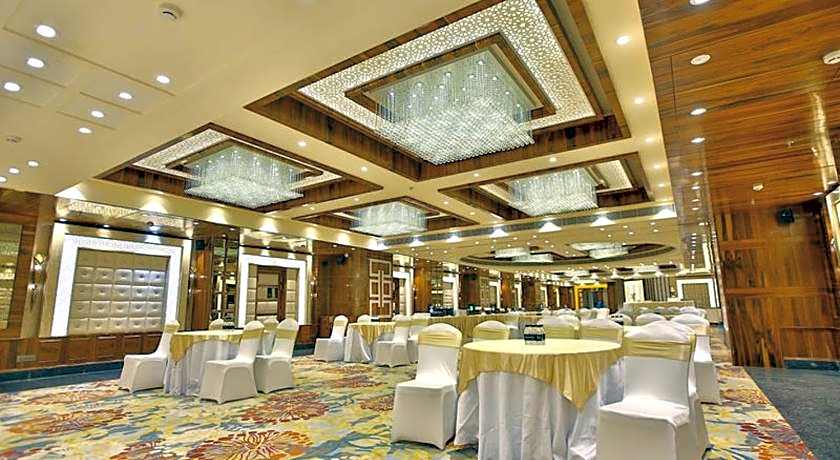 Regenta Central The Crystal Kanpur