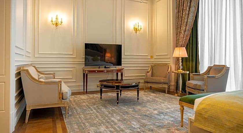 The Bentley Luxury Hotel and Suites