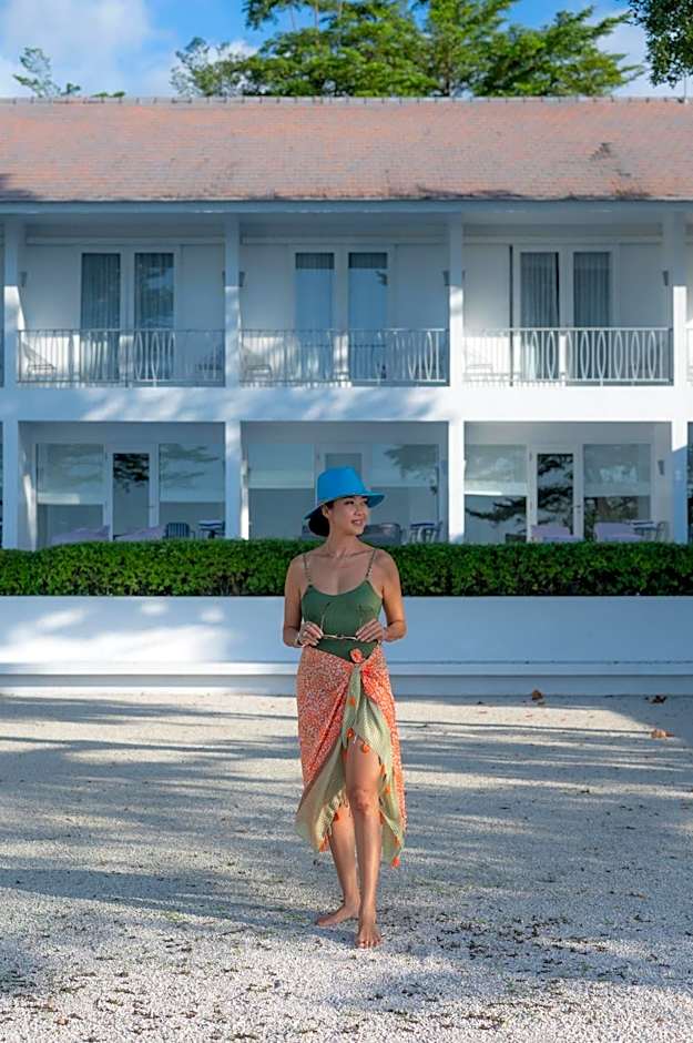 Lusa Beach Studios