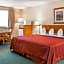 Quality Inn & Suites Bremerton near Naval Shipyard