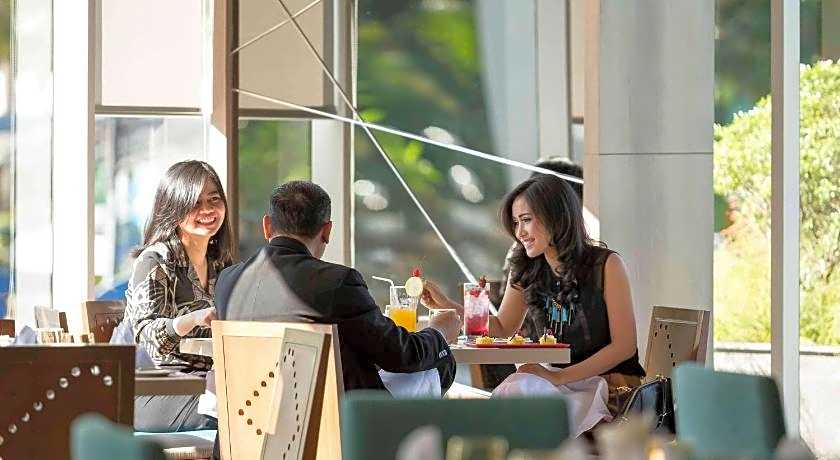 Novotel Makassar Grand Shayla Hotel