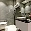 Qotel Comfort Ashok Vihar