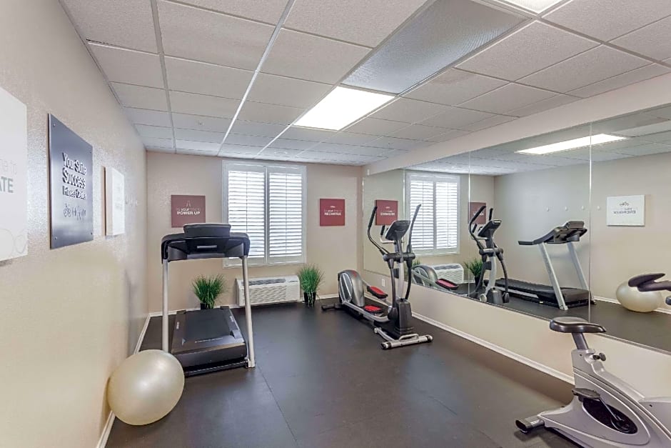 Hawthorn Suites by Wyndham Victorville