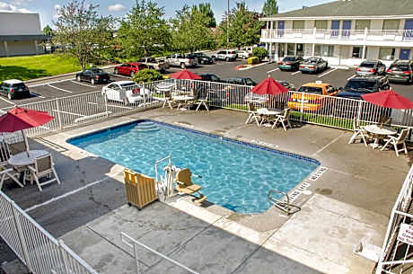 Motel 6-Tacoma, WA - South