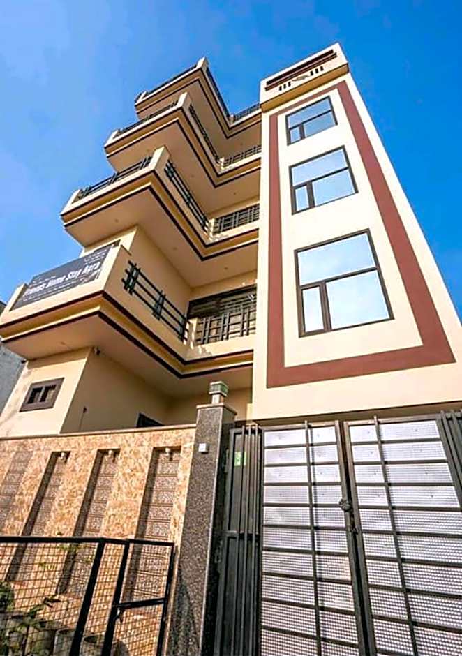 Friends Home Stay - Agra