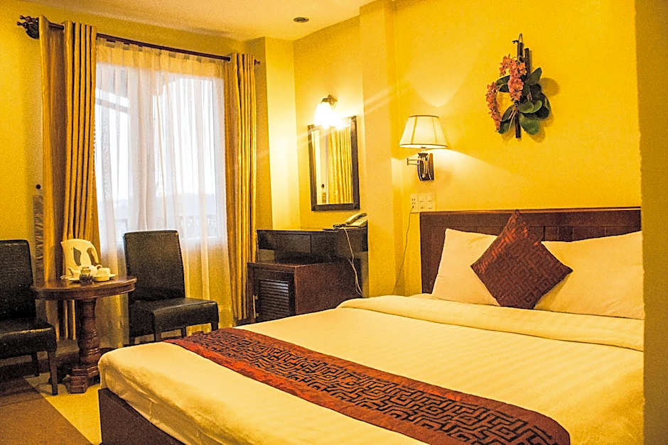 Thi Thao Gardenia Hotel