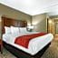 Comfort Inn & Suites Hamilton Place