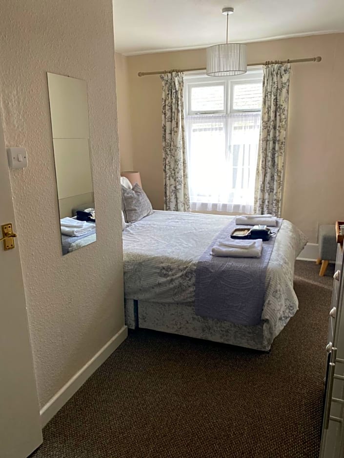 The Old Brasserie & Rooms @ no.8