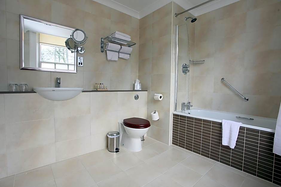 Farington Lodge Hotel