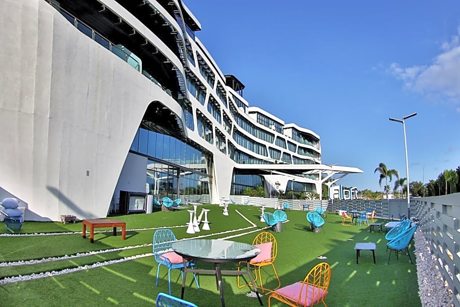 Aloft Ponce