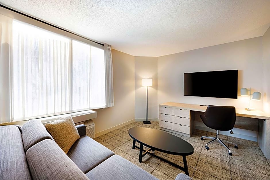 Sonesta Simply Suites Jersey City